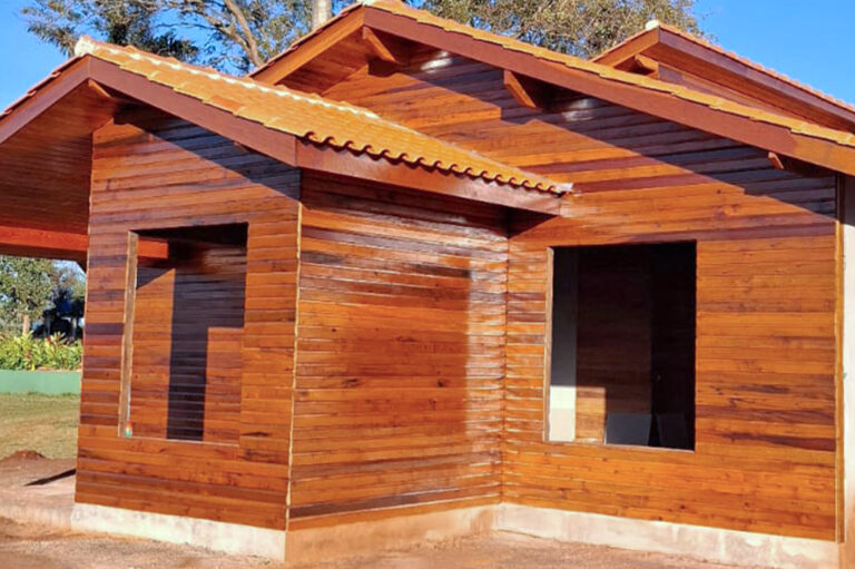 Projetos Atemporais em Madeira: Beleza e Sustentabilidade